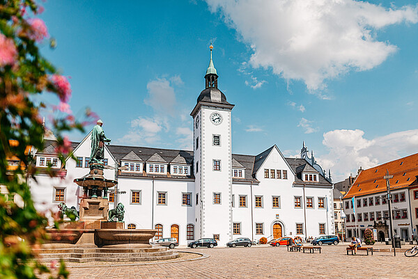 Rathaus_Blumen_PSD_4820.jpg